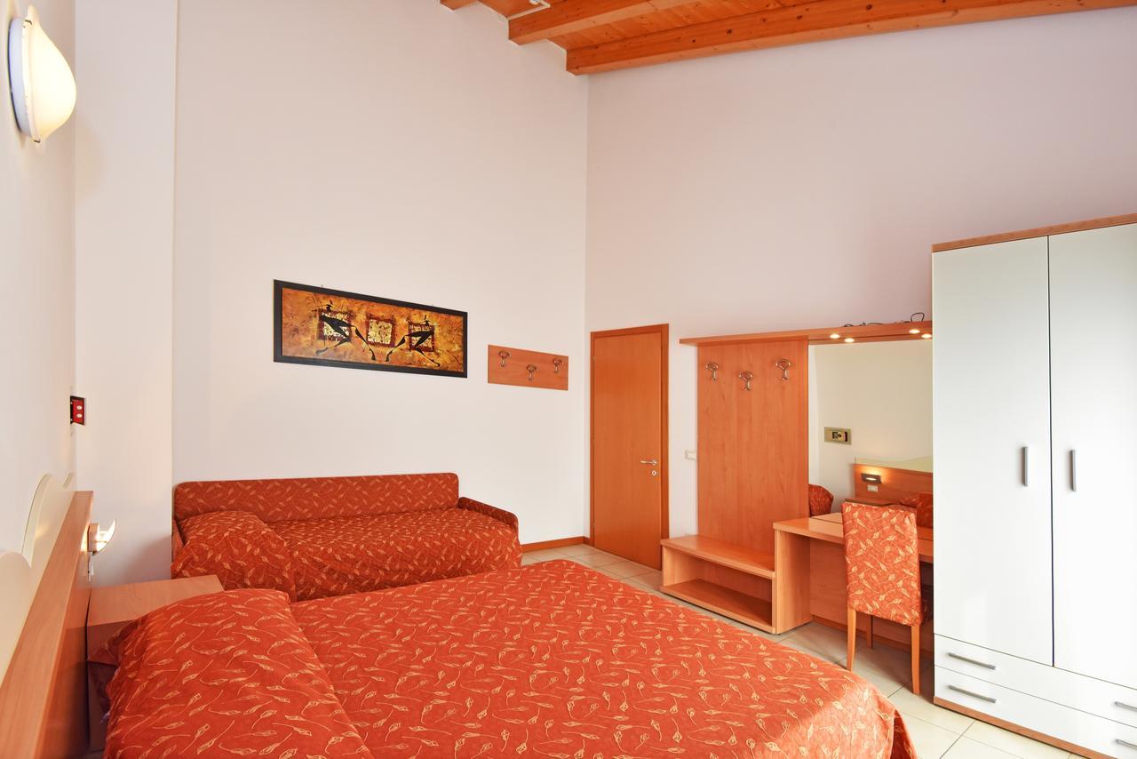Hotel Villa Olga Caorle Eksteriør bilde