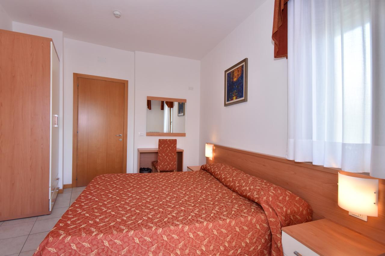 Hotel Villa Olga Caorle Eksteriør bilde