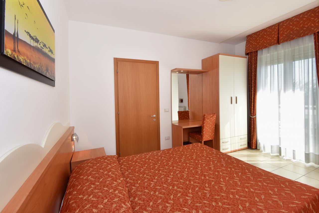 Hotel Villa Olga Caorle Eksteriør bilde